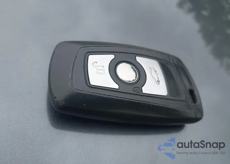 2013 BMW 328I xDrive from USA, damaged, VIN WBA3B5G53DNS04142